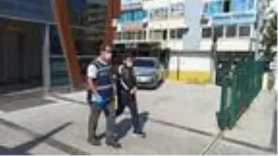 Son dakika haberleri: Kendilerini polis ve savcı olarak tanıtıp vatandaşları dolandıran 3 kişi tutuklandı Son dakika haberleri: Kendilerini polis ve savcı olarak tanıtıp vatandaşları dolandıran 3 kişi tutuklandı