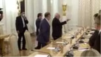 Lavrov: 'Rusya, İran ve Türkiye, Suriye Anayasa Komitesi'nin çalışmasıyla ilgili iş birliğine devam... Lavrov: 'Rusya, İran ve Türkiye, Suriye Anayasa Komitesi'nin çalışmasıyla ilgili iş birliğine devam...