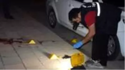Malatya'da husumetlilerin karşılaşması kanlı bitti: 1 ölü 1 yaralı Malatya'da husumetlilerin karşılaşması kanlı bitti: 1 ölü 1 yaralı