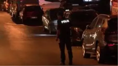 Maltepe'de evinin önünde oturan şahıs silahlı saldırıya uğradı Maltepe'de evinin önünde oturan şahıs silahlı saldırıya uğradı