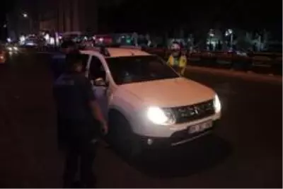 Maske takmayan vatandaştan 'Yazıktır günahtır, ceza yazmayın' tepkisi Maske takmayan vatandaştan 'Yazıktır günahtır, ceza yazmayın' tepkisi