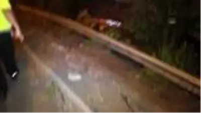 Mazot yüklü tır devrildi: 2 yaralı Mazot yüklü tır devrildi: 2 yaralı
