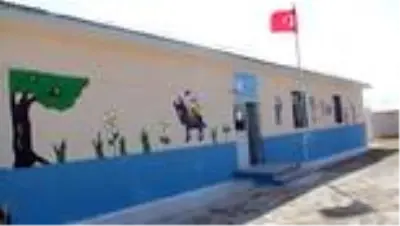Milli Eğitim Bakan Selçuk, Ağrı'daki köy öğretmenleriyle telefonda görüntülü görüştü Milli Eğitim Bakan Selçuk, Ağrı'daki köy öğretmenleriyle telefonda görüntülü görüştü