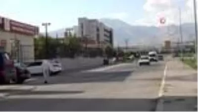 Son dakika... Niğde'de karantina ihlali sayısı 10'a yükseldi Son dakika... Niğde'de karantina ihlali sayısı 10'a yükseldi