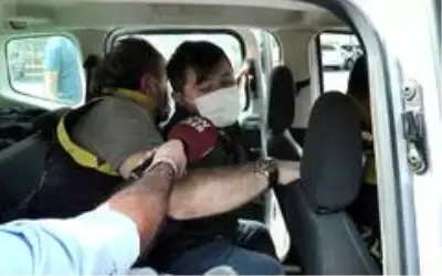 Son dakika haber... Polise 'Sen zor kullan, ol zaman görüşürüz' diyen şahıs adliyeye sevk edildi Son dakika haber... Polise 'Sen zor kullan, ol zaman görüşürüz' diyen şahıs adliyeye sevk edildi