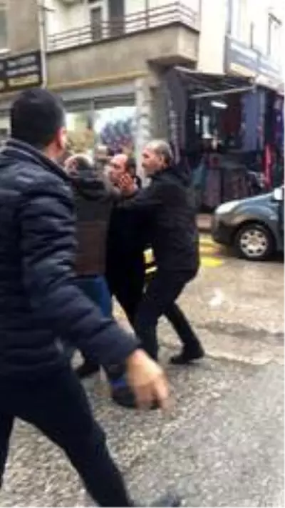 Polislere saldırıdan yargılanan Ceren'in katili: Mahkemenin devam etmesinden bıktım Polislere saldırıdan yargılanan Ceren'in katili: Mahkemenin devam etmesinden bıktım