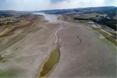 Sazlıdere Barajı'nda korkutan görüntü Sazlıdere Barajı'nda korkutan görüntü