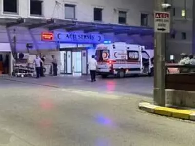Sakarya'da sağlık çalışanına tekme, tokat ve makaslı saldırı Sakarya'da sağlık çalışanına tekme, tokat ve makaslı saldırı