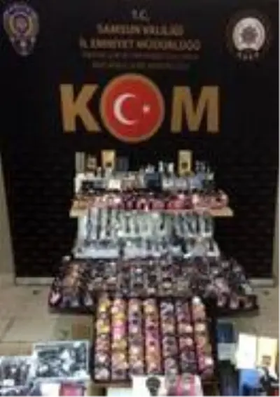 Samsun'da kaçak parfüm ve saat ele geçti Samsun'da kaçak parfüm ve saat ele geçti