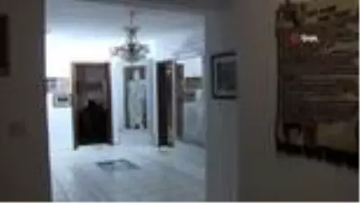 Sanat Güneşi'nin ölümünün 24'ücü yıl dönümünde evinde mevlit okutuldu Sanat Güneşi'nin ölümünün 24'ücü yıl dönümünde evinde mevlit okutuldu