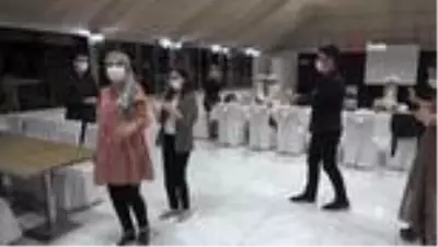 Sosyal mesafeli halay Sosyal mesafeli halay