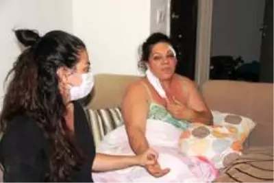 Tanımadığı kadını güpe gündüz bayıltana kadar böyle dövdü Tanımadığı kadını güpe gündüz bayıltana kadar böyle dövdü