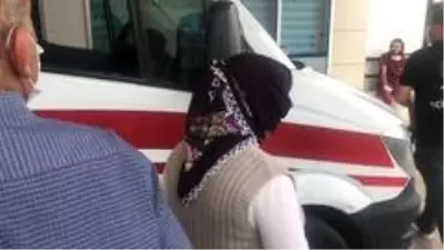 Tarlada çalışırken tartıştığı karısını tüfekle yaralayan adam kayıplara karıştı Tarlada çalışırken tartıştığı karısını tüfekle yaralayan adam kayıplara karıştı