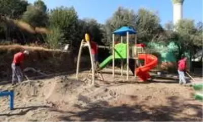 Turgutlu Belediyesinden Akçapınar Mahallesine yeni çocuk oyun alanı Turgutlu Belediyesinden Akçapınar Mahallesine yeni çocuk oyun alanı