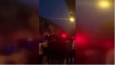 Türk bayrağını indirmeye çalıştığı iddia edilen kişi gözaltına alındı