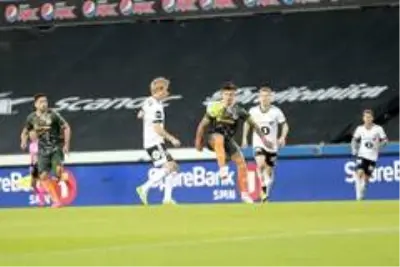 UEFA Avrupa Ligi 3. Eleme Turu: Rosenborg: 0 Alanyaspor: 0 (İlk yarı) UEFA Avrupa Ligi 3. Eleme Turu: Rosenborg: 0 Alanyaspor: 0 (İlk yarı)