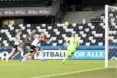 UEFA Avrupa Ligi 3. Eleme Turu: Rosenborg: 0 Alanyaspor: 0 (İlk yarı) UEFA Avrupa Ligi 3. Eleme Turu: Rosenborg: 0 Alanyaspor: 0 (İlk yarı)