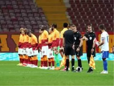 UEFA Avrupa Ligi: Galatasaray: 0 Hajduk Split: 0 (İlk yarı) UEFA Avrupa Ligi: Galatasaray: 0 Hajduk Split: 0 (İlk yarı)