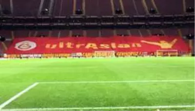 UEFA Avrupa Ligi: Galatasaray: 0 Hajduk Split: 0 (İlk yarı) UEFA Avrupa Ligi: Galatasaray: 0 Hajduk Split: 0 (İlk yarı)