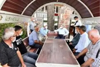 Vali Su, Tarsus'ta vatandaşlarla bir araya geldi Vali Su, Tarsus'ta vatandaşlarla bir araya geldi
