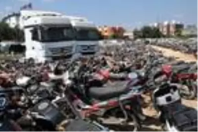 Yediemin otoparkında bulunan 12 milyon lira değerindeki araçların, ekonomiye kazandırılması isteniyor Yediemin otoparkında bulunan 12 milyon lira değerindeki araçların, ekonomiye kazandırılması isteniyor