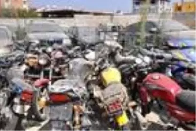 Yediemin otoparkında bulunan 12 milyon lira değerindeki araçların, ekonomiye kazandırılması isteniyor Yediemin otoparkında bulunan 12 milyon lira değerindeki araçların, ekonomiye kazandırılması isteniyor