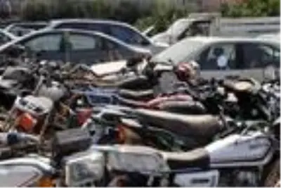Yediemin otoparkında bulunan 12 milyon lira değerindeki araçların, ekonomiye kazandırılması isteniyor Yediemin otoparkında bulunan 12 milyon lira değerindeki araçların, ekonomiye kazandırılması isteniyor