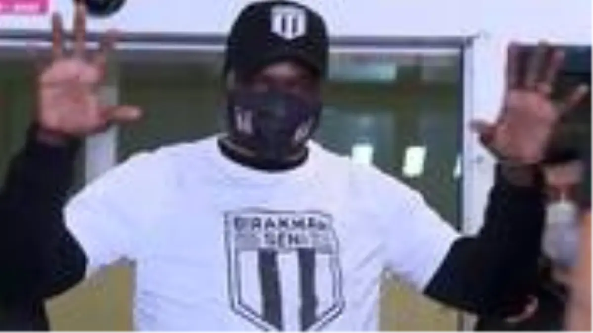 Yorumcu Cem Dizdar, Aboubakar'ın Beşiktaş'a transferini eleştirdi: Üstümü başımı parçalayacağım artık