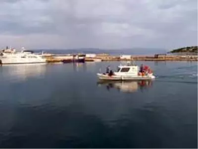 Yunanlılar tarafından geri itilen 10 düzensiz göçmen kurtarıldı Yunanlılar tarafından geri itilen 10 düzensiz göçmen kurtarıldı