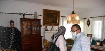 Son dakika! Zeki Müren'in 24'üncü ölüm yıl dönümünde evine ziyaretçi akını