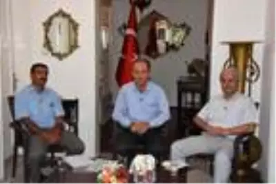 Son dakika haber! Zeki Müren'in 24'üncü ölüm yıl dönümünde evine ziyaretçi akını (2) Son dakika haber! Zeki Müren'in 24'üncü ölüm yıl dönümünde evine ziyaretçi akını (2)