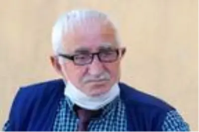 78 yaşında 3'üncü eşini bulmak için duraklara ilan astı 78 yaşında 3'üncü eşini bulmak için duraklara ilan astı
