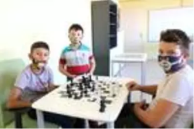Afyonkarahisar'daki 4 gençlik merkezinde EBA sınıfları oluşturuldu Afyonkarahisar'daki 4 gençlik merkezinde EBA sınıfları oluşturuldu