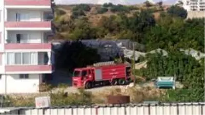 Alanya'da çalılık alanda yangın Alanya'da çalılık alanda yangın