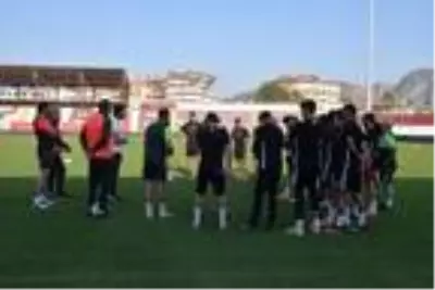 Atakaş Hatayspor, sahasında galip gelmek istiyor Atakaş Hatayspor, sahasında galip gelmek istiyor