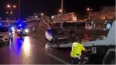 Avcılar'da trafik kazası: 1 yaralı Avcılar'da trafik kazası: 1 yaralı