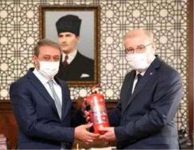 Balıkesir'de itfaiye haftası başladı Balıkesir'de itfaiye haftası başladı