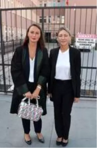 Banka müdürüne saldırıp, taciz eden sanık hakim karşısında Banka müdürüne saldırıp, taciz eden sanık hakim karşısında