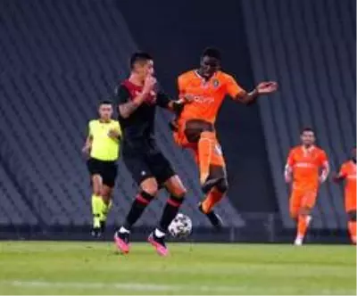 Başakşehir galibiyeti unuttu Başakşehir galibiyeti unuttu