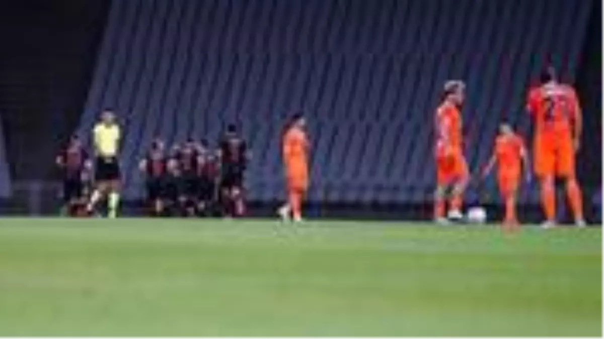 Başakşehir kendi maçında TFF'nin yayınladığı listede yer almadı