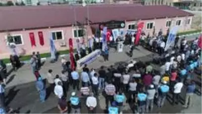 Başkan Akman işçinin hakkını işçiye teslim etti Başkan Akman işçinin hakkını işçiye teslim etti
