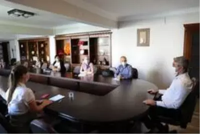 Başkan Oktay, 'Turistlerde kurallara uymalı' Başkan Oktay, 'Turistlerde kurallara uymalı'