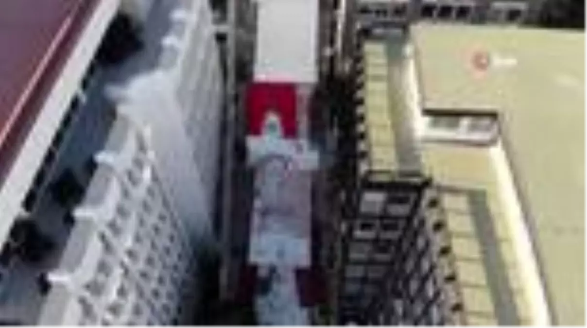 Beyoğlu'nun kullanılmayan merdivenleri sanat ile buluştu