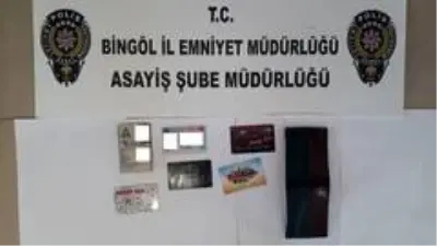 Bingöl'de hırsızlık şüphelisi 5 şahıs tutuklandı Bingöl'de hırsızlık şüphelisi 5 şahıs tutuklandı