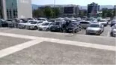 Bolu'da uyuşturucuyla yakalanan Suriye uyruklu iş adamı tutuklandı Bolu'da uyuşturucuyla yakalanan Suriye uyruklu iş adamı tutuklandı
