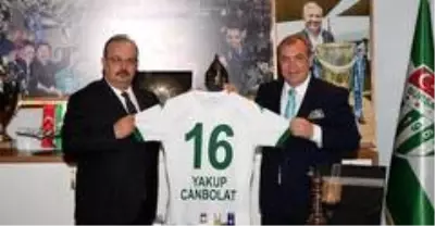 Bursa Valisi Yakup Canbolat, Bursaspor Kulübü'nü ziyaret etti Bursa Valisi Yakup Canbolat, Bursaspor Kulübü'nü ziyaret etti