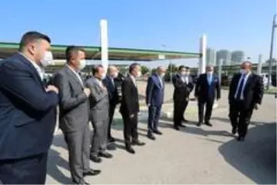 Bursa Valisi Yakup Canbolat, Bursaspor Kulübü'nü ziyaret etti Bursa Valisi Yakup Canbolat, Bursaspor Kulübü'nü ziyaret etti