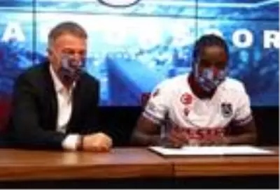 Trabzonspor, Diabate için imza töreni düzenledi