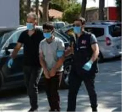 Son dakika haberleri: Emekli savcının 380 bin lirasını dolandıran şüpheli otogarda yakalandı Son dakika haberleri: Emekli savcının 380 bin lirasını dolandıran şüpheli otogarda yakalandı