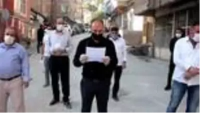Engelliler derneğinden vatandaşlara ücretsiz maske Engelliler derneğinden vatandaşlara ücretsiz maske